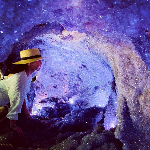 @khtunga----worlds largest amythest cave