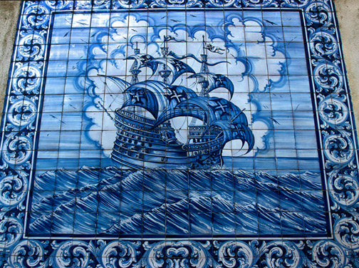 Azulejos_of_a_caravel_-_Lisbon---©-José-Luiz-Ribeiro-Bernardes