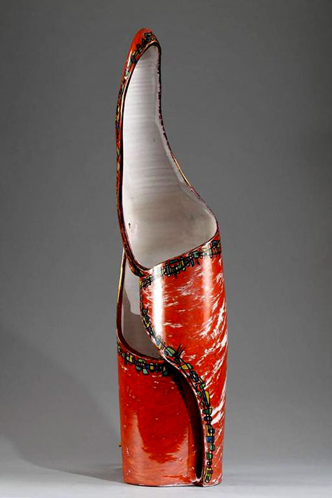 Lampe_Accolay_ceramique_1960_Rare-and-Imposing-Red-Ceramic-Modernist-Lamp-with-Geometrical-Decoration