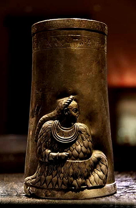 4,200-yr-old-Silver-cups-with-linear-Elamite-lady