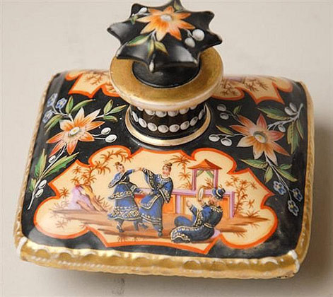 Acob Petit style Porcelain Scent Bottle,-with-retailers-marks-for-Casse-Maillard