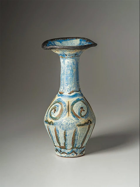 Wide asymmetrical lipped vase - Alice Federico