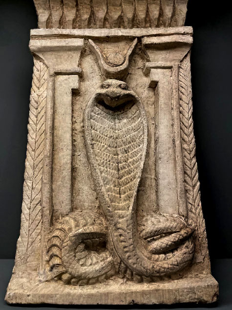 Ancient-Egyptian-Snake-sculpture