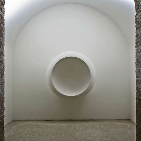 Anish-Kapoor-White-Dark-VIII,2000-©JPGabriel