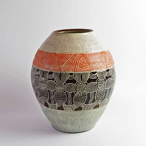 Ngayuku-Walka-VII,-2015,-ceramic pot