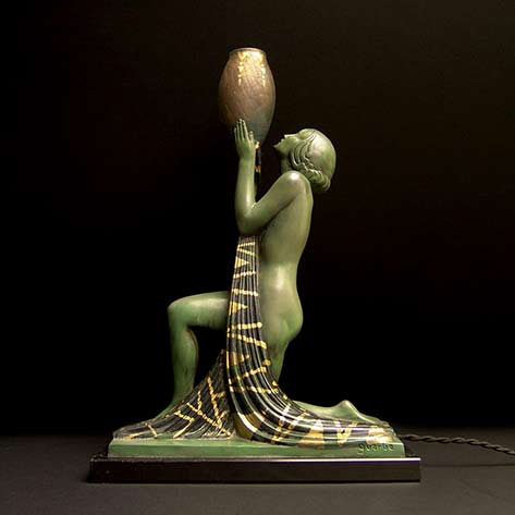 Art-deco-tablelamp-by-Pierre-le-Faguay, Kneeling female sculpture figure