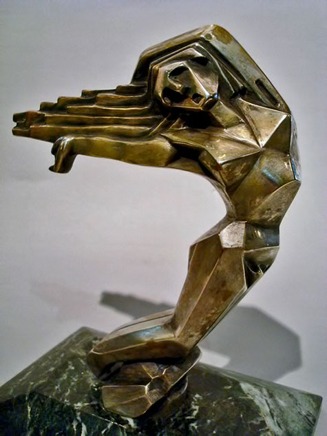 Art-Deco-women-car-mascot,-hood-ornament,-France,-1930