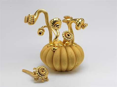 barbara-nanning ceramic pumpkin with golden extensions