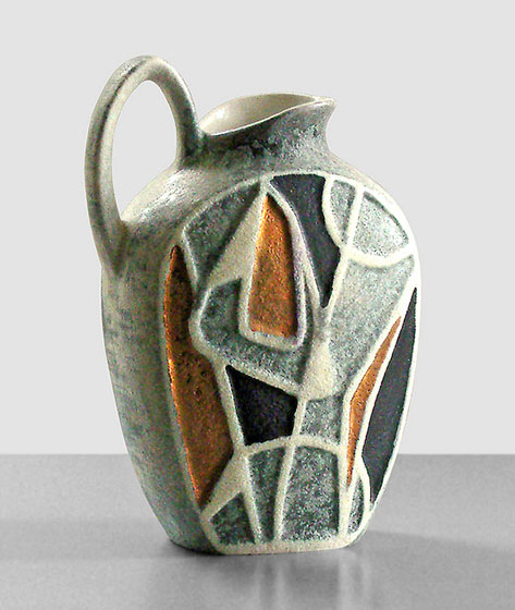 Bay--Decor-Istanbul.jug-Designed-by-Bodo-Mans