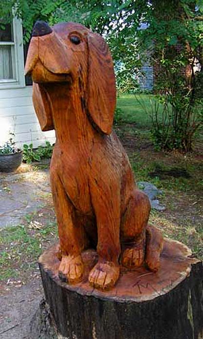 carved-tree-hound-was-a-tree