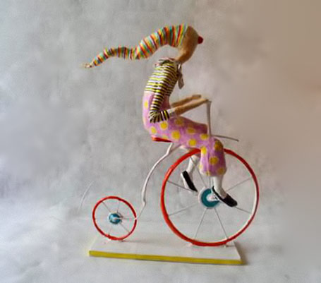 Papel pra toda Obra - clown riding bike