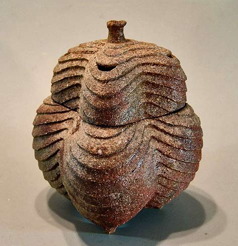 Contemporary-Koro-Incense-Burner-by-Matsuzaki-Ken