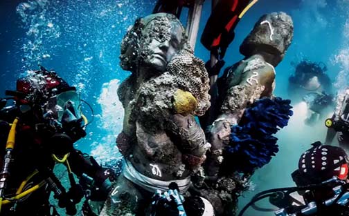 damien-hirst-underwater treasures-from-the-wreck-unbelievable