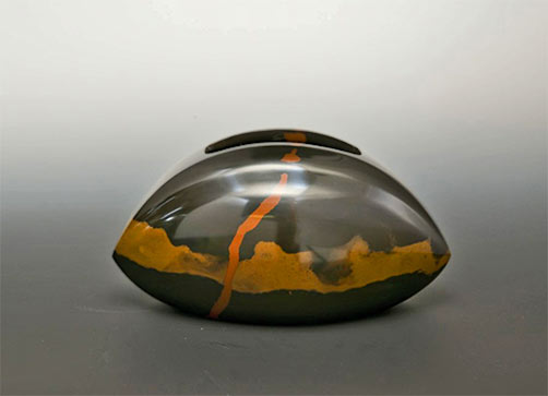 Fukiwake-Flower-Vase-Hannya Tamotsu 2006 Onishi Gallery