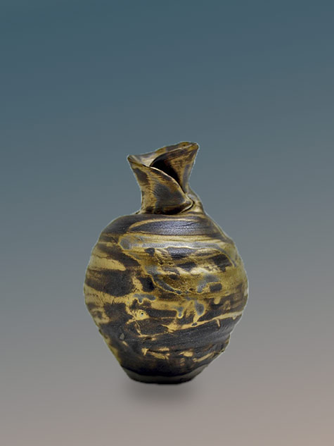 Gold-Bullion-Tokkuri vessel-Ryota-Aoki