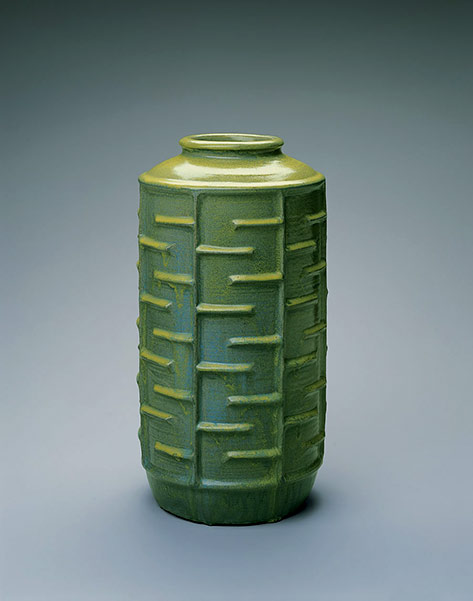 Grotell Maija green Vase-1942 - Cranbrook Museum