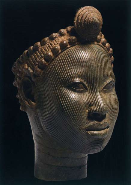 Head-with-crown,-14th---early-15th-century-copper-alloy