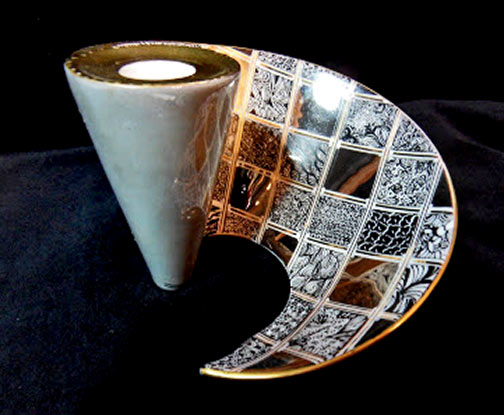 Hee Kyoung---porcelain candle-holder