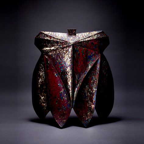 Chia-Heng-Hsieh,--medium--Lusterware,-technique--coil-building,fire-at-high-temperature,