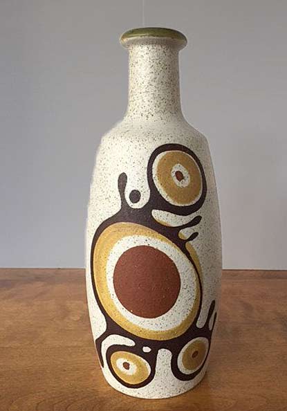 Lapid-Mid-Century-Pottery vessel with abstract motif