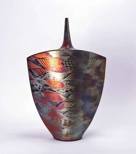Joan-Carrillo contemporary ceramic bottle