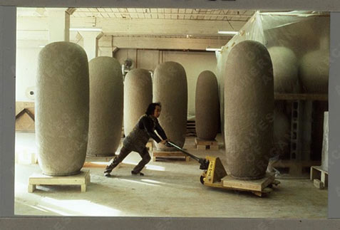 Jun Kaneko moving work