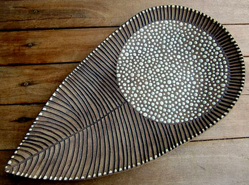 Leaf like platter-form by Tacito Fernandes