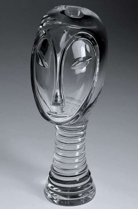 , Vicke Lindstrand -- Kosta Year '50s Size h.9inches Carved and polished sculpture of an African head.