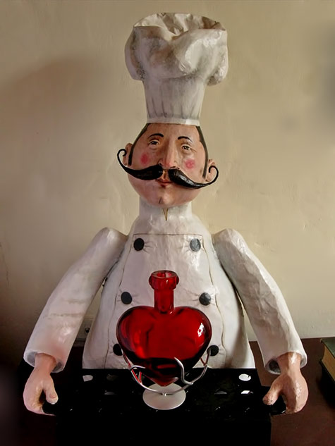 Mauricio-Perez-papier-mache-chef