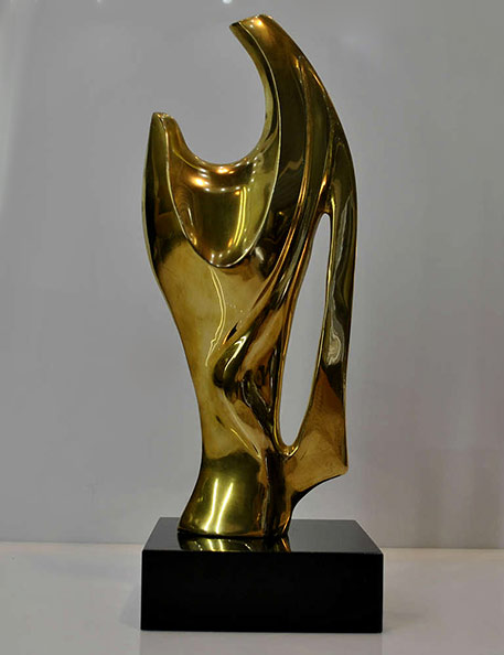 Modernist-Polished-Brass-Sculpture-by-Alain-Chervet