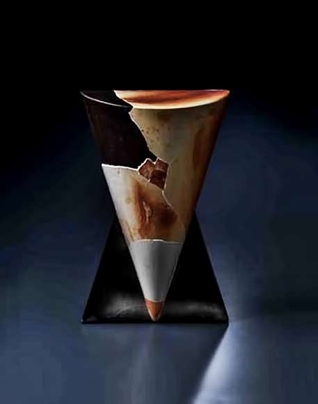 munemi-yorigami conical sculpture