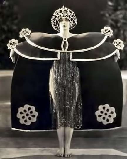 Alla Nazimova in Salomé 1923 directed by Charles Bryant