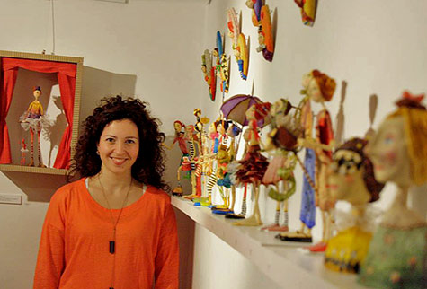 Natalia Mendoza papier mache artist