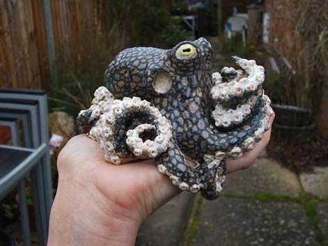 octopus_pen_toothbrush_holder_glazed_2_by_miss_mog-Devian-Art