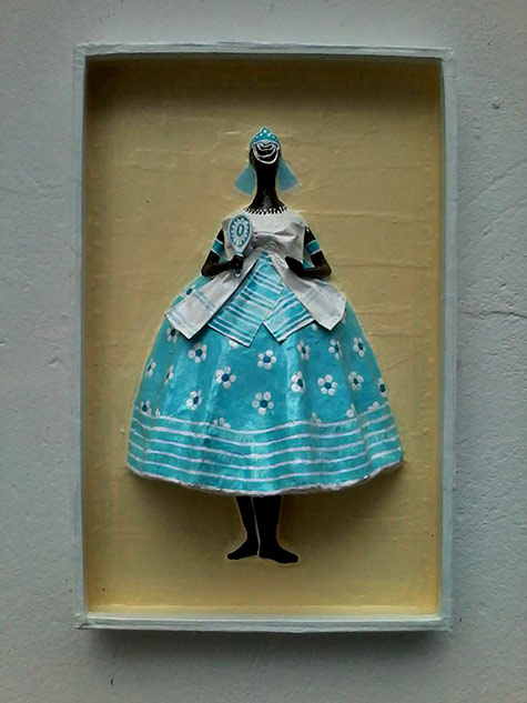 Papel pra toda Obra-female paper mache wall figure