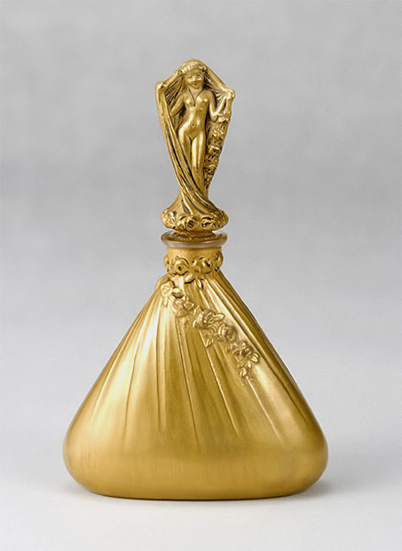 Perfume-Bottle-Dalcrose with figural stopper