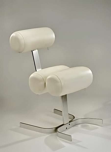 Pierre-Vandel,-1970 white leather contemporary chair