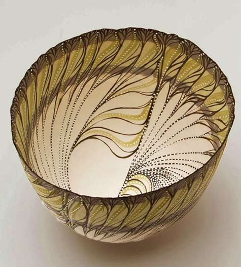 porcelain-vessel-by-south-african-ceramist-cheryl-malone