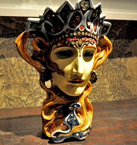 Renato Bertelli, Marchesa Casati sculptur busst, 1920. Collezione Sgarbi Cavallini.