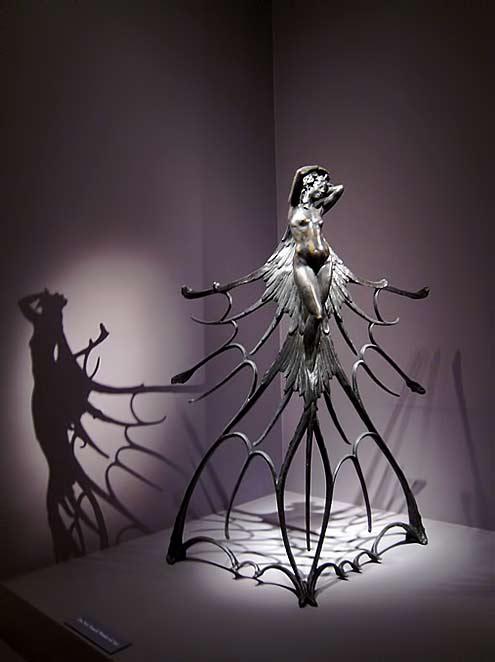 Art nouveau sculpture-by-Rene-Lalique
