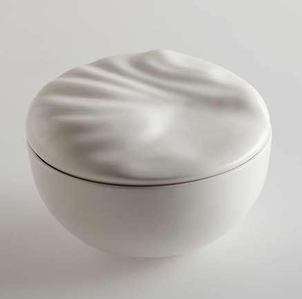 sweet-souvenir-by-french-designer-constance-guisset-is-for-sending-secret-messages-or-hiding-small-objects