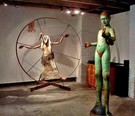 Thoth-&-Green-Girl--LisaOsborn-at-Barrister's;-Deris-at-Antenna