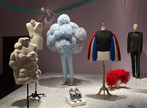 utopian-bodies-installation-shot-of-resitance-beauty-gallery-photo-by-mattias-lindback