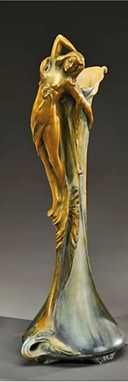 Vase-soliflore-by-Amphora-Werke-Reissner-1900
