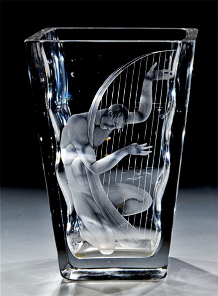 Vicke Lindstrand Vase-with-Harfespieler Naked man playing a harp