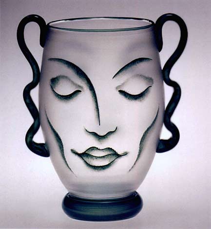 Vicke-Linstrand-face-motif-vase