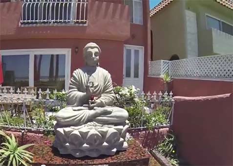 white Buddha statue