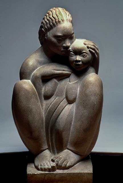 William-Ellisworth Artis sculpture of a mother holding a child