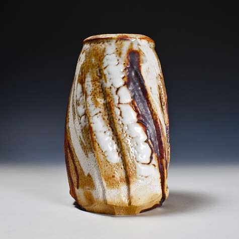 Yōhen-kin-Shino-Vase-by-Suzuki-Tomio